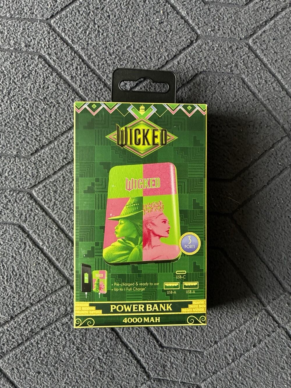 WICKED Glinda & Elphaba Power Bank 4000 MAH 3 Ports USB and C, Pre-charged